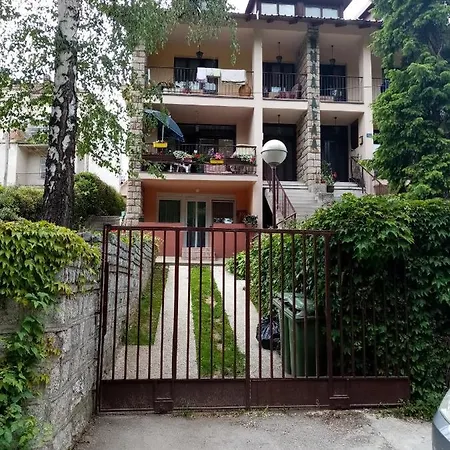 Apartman Vila Lela *