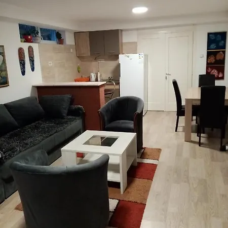 Apartman Vila Lela Apartment *