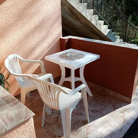 Apartment Apartman Vila Lela *